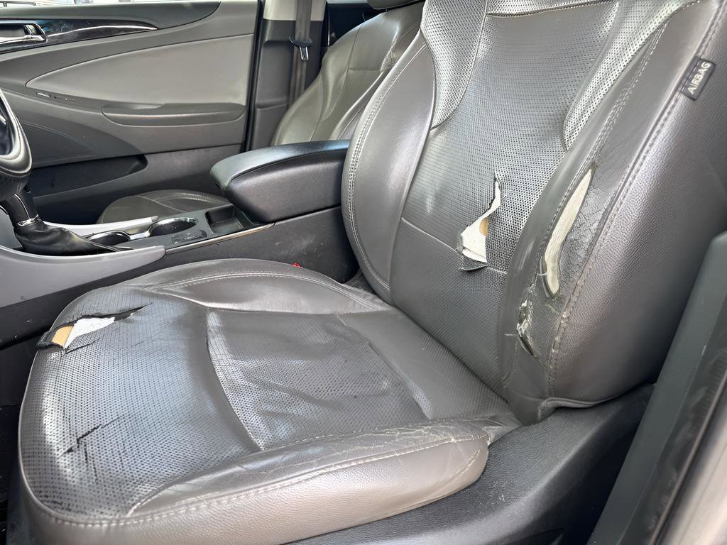 Used 2014 Hyundai Sonata Limited w/ Technology Package 05 FWD image 17