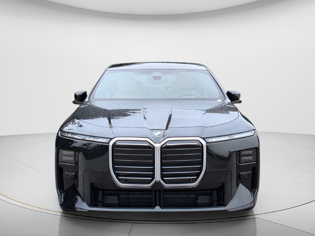 New 2027 BMW i7 xDrive60 w/ Executive Package AWD/4WD image 2