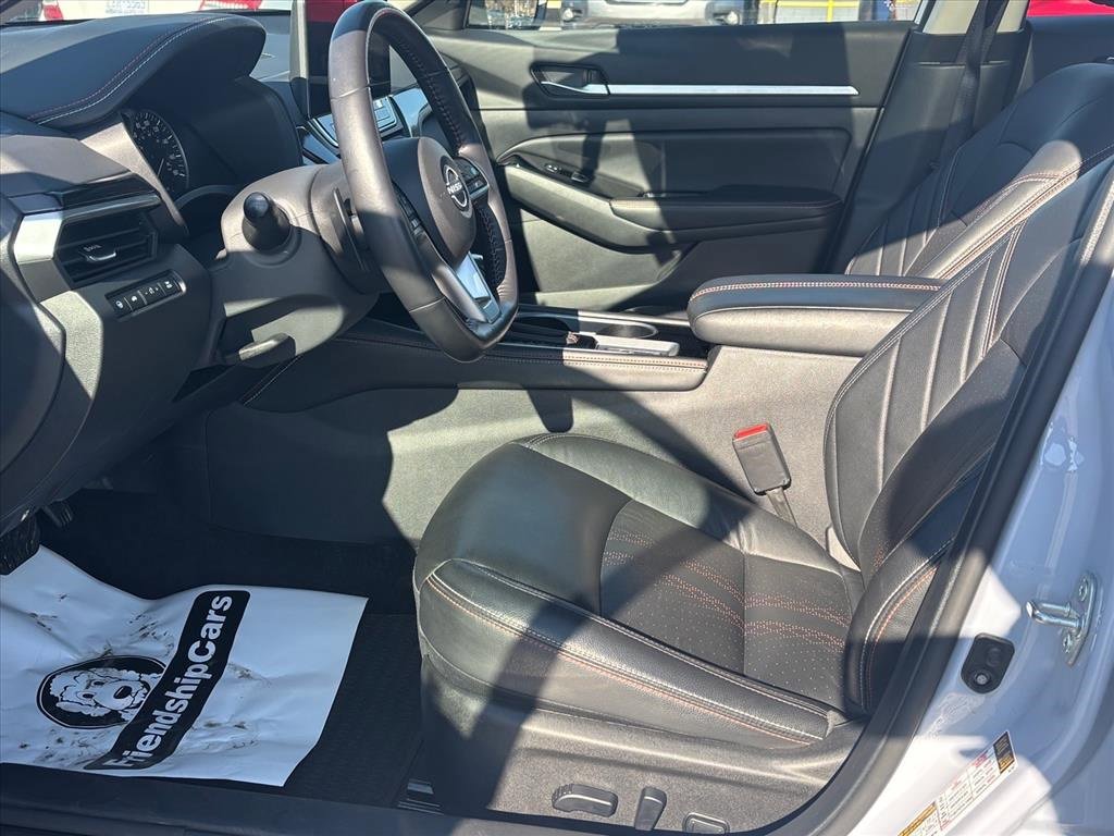 Used 2024 Nissan Altima 2.0 SR image 12