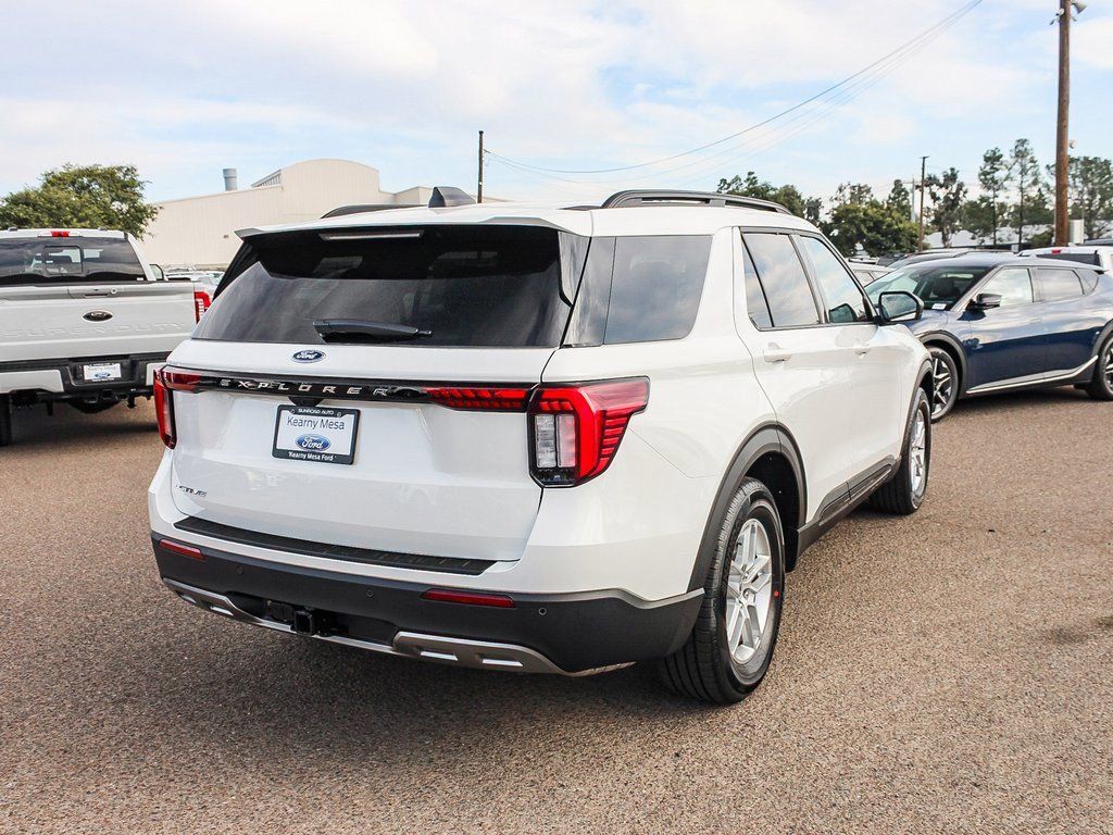 New 2026 Ford Explorer Active w/ Active Comfort Package RWD image 10