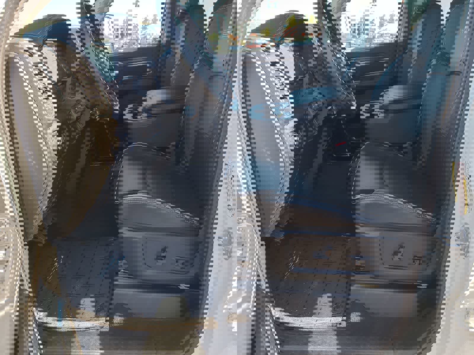 Used 2024 RAM 2500 Laramie w/ Safety Group image 19