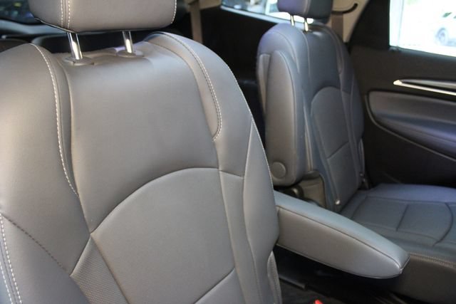 Used 2019 Buick Enclave Premium w/ Experience Buick Package AWD/4WD image 14