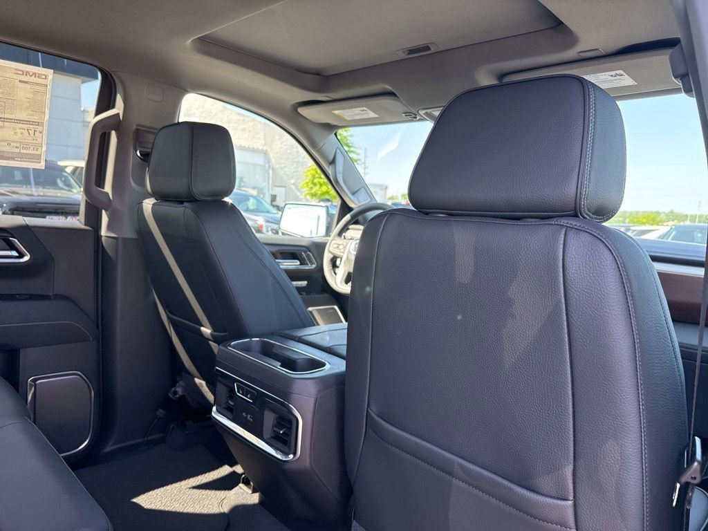 New 2025 GMC Sierra 1500 Denali w/ Denali Reserve Package image 28