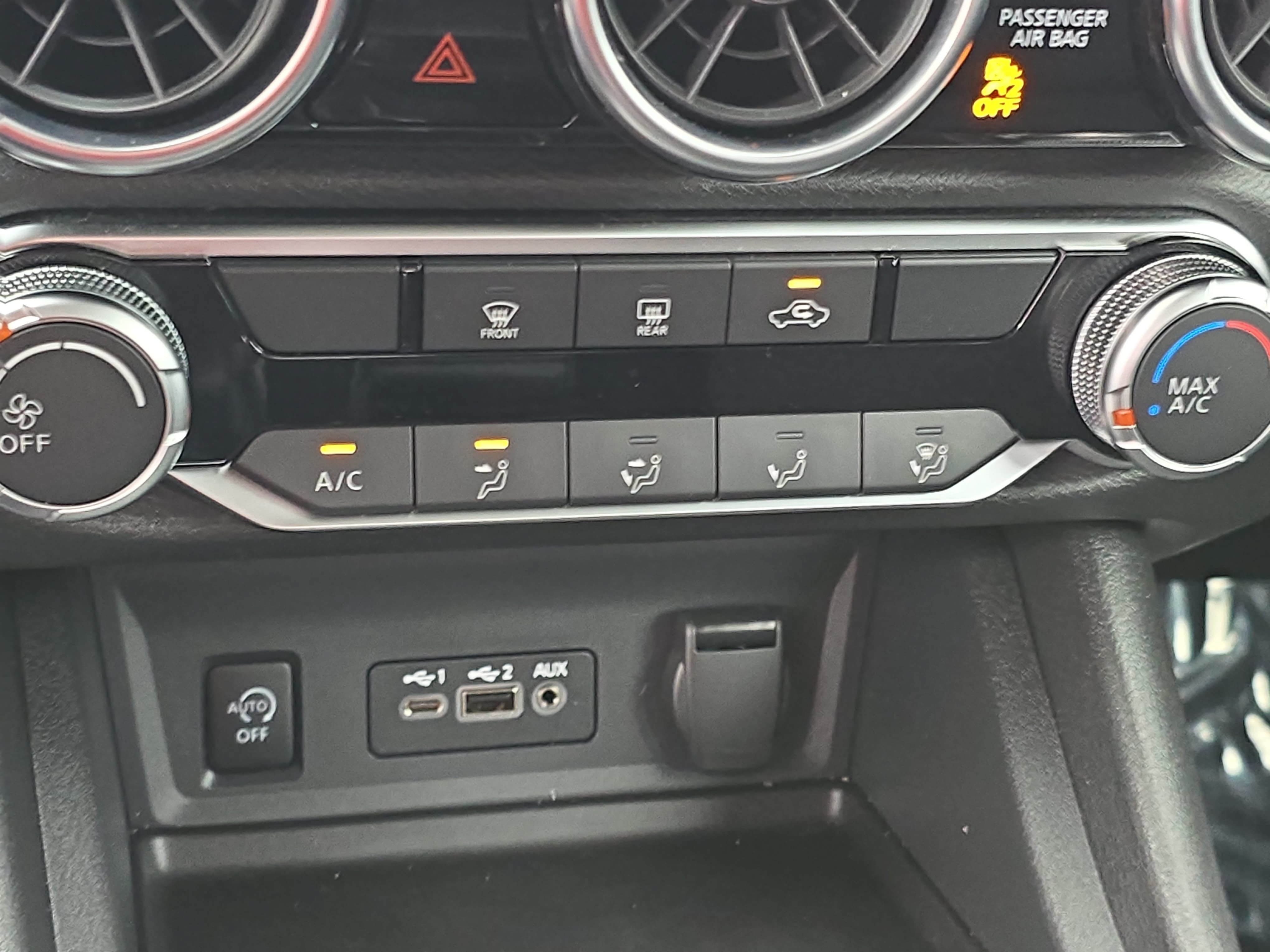 Certified 2025 Nissan Sentra SV FWD image 22
