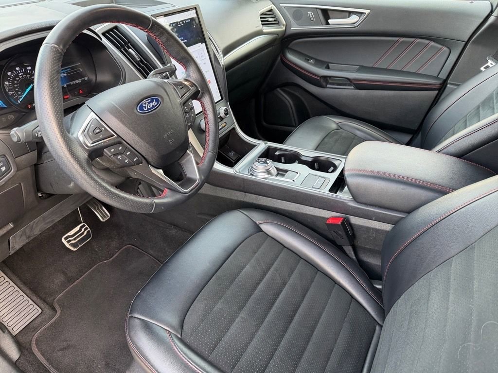 Used 2023 Ford Edge ST-Line image 14