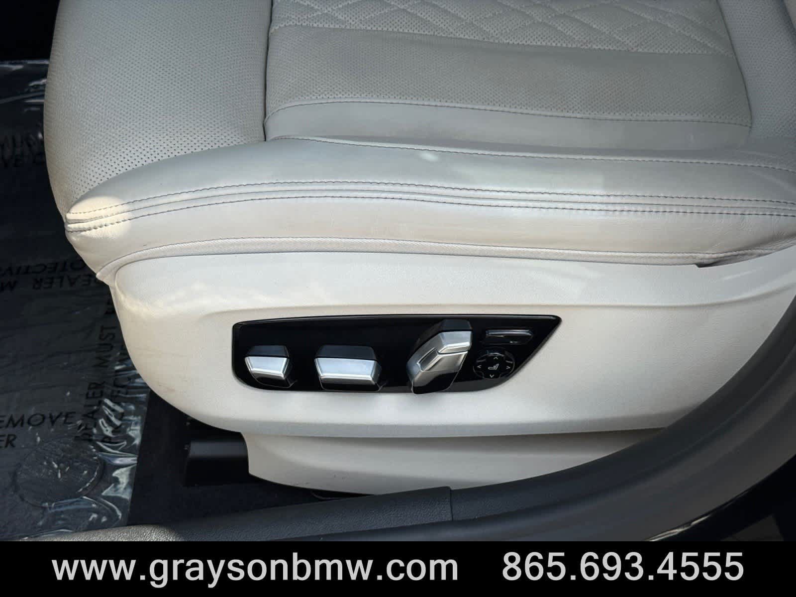Used 2017 BMW 540i RWD image 12