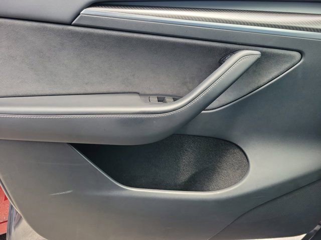 Used 2023 Tesla Model Y Performance AWD/4WD image 15