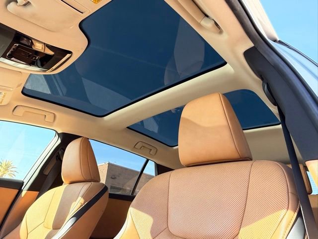 Used 2023 Lexus RZ 450e Premium w/ Technology Package image 13