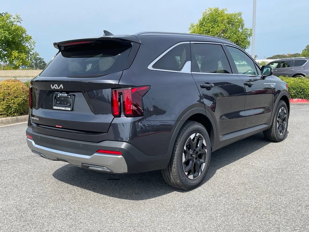 New 2026 Kia Sorento S w/ S Panoramic Sunroof Package FWD image 8