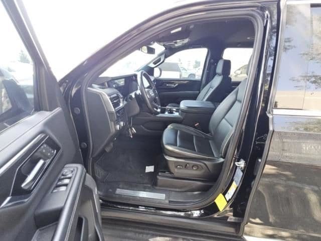 Used 2025 GMC Yukon XL Elevation AWD/4WD image 8