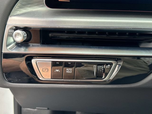 New 2025 Cadillac Lyriq Sport w/ LPO, Floor Liner Package AWD/4WD image 29