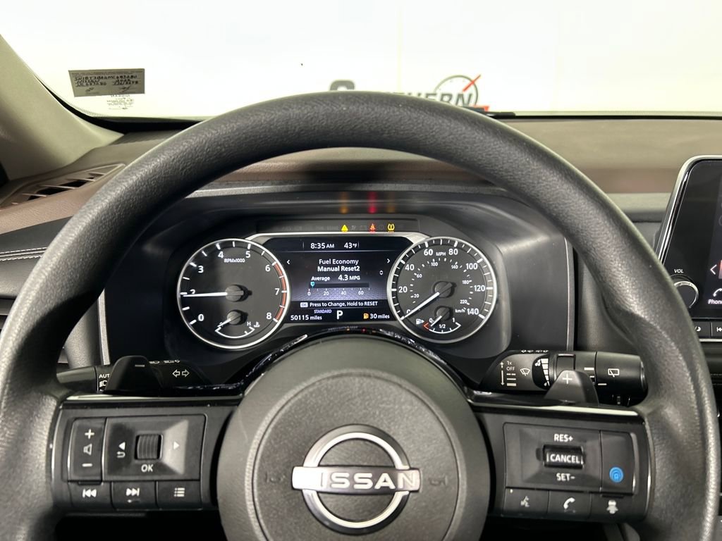 Used 2022 Nissan Rogue SV FWD image 13