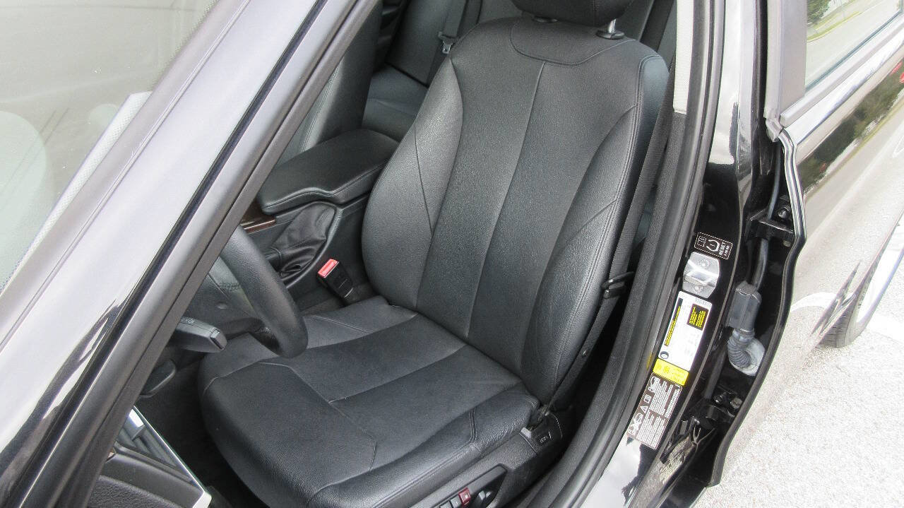 Used 2014 BMW 328i xDrive Sedan image 12