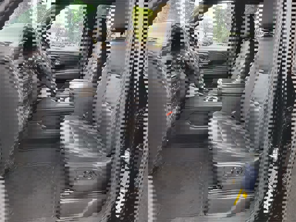 Used 2024 Chevrolet Tahoe LT image 10