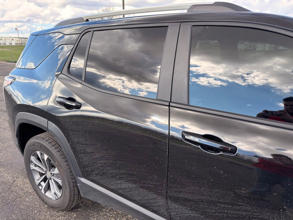 Used 2025 Chevrolet Equinox LT w/ Convenience Package II AWD/4WD image 7
