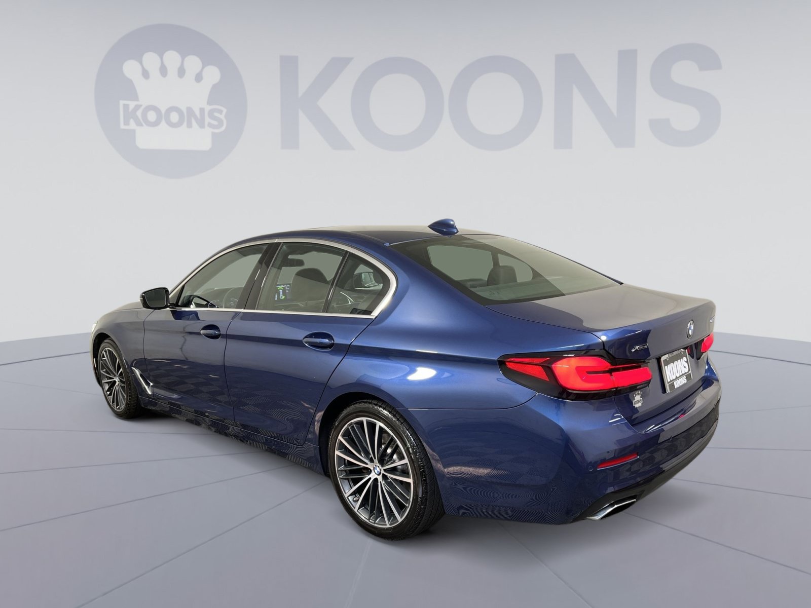 Used 2021 BMW 530i xDrive w/ Premium Package AWD/4WD image 8