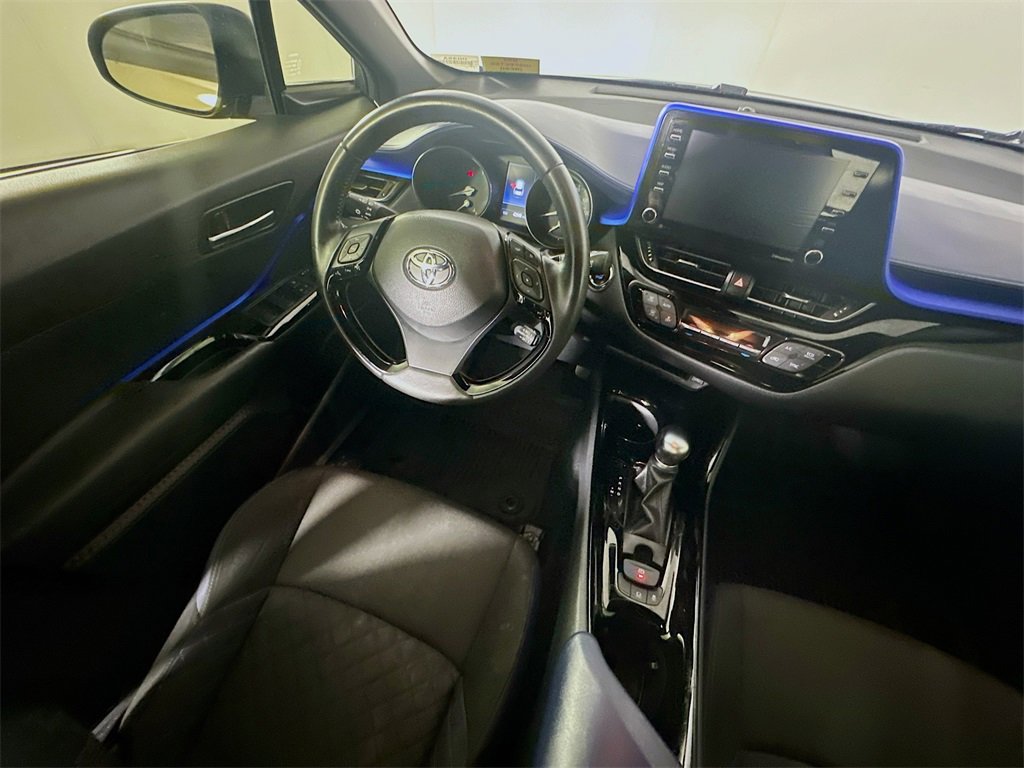 Used 2021 Toyota C-HR XLE image 9