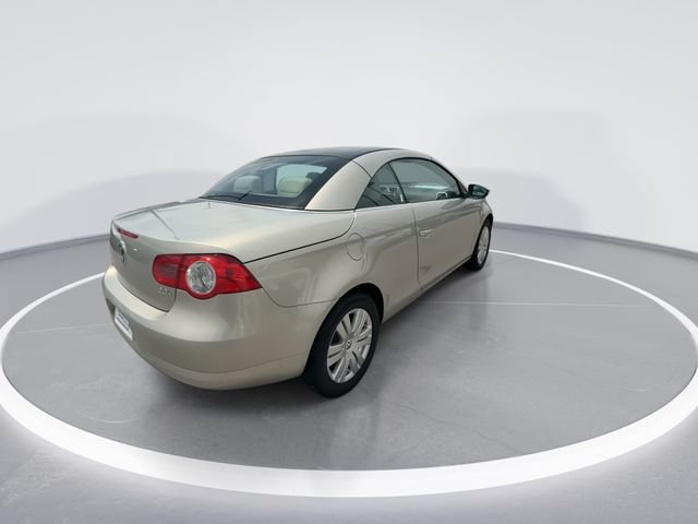 Used 2010 Volkswagen Eos Komfort FWD image 8