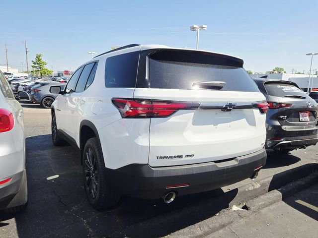 Used 2023 Chevrolet Traverse RS w/ LPO, Cargo Package AWD/4WD image 3
