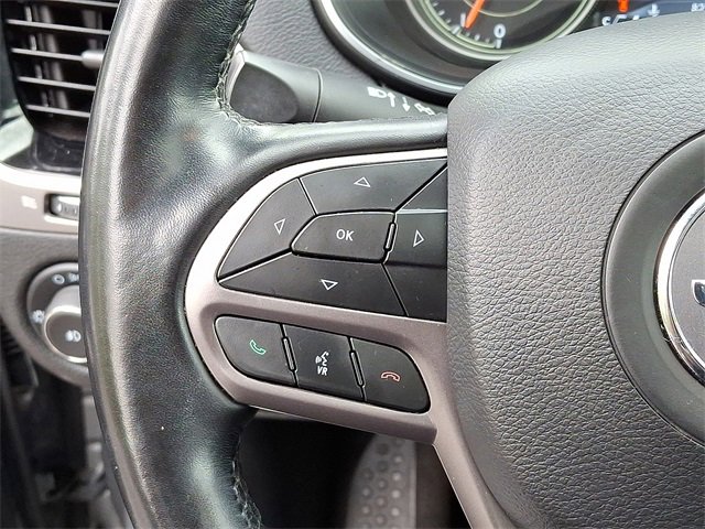 Used 2021 Jeep Cherokee Limited image 22