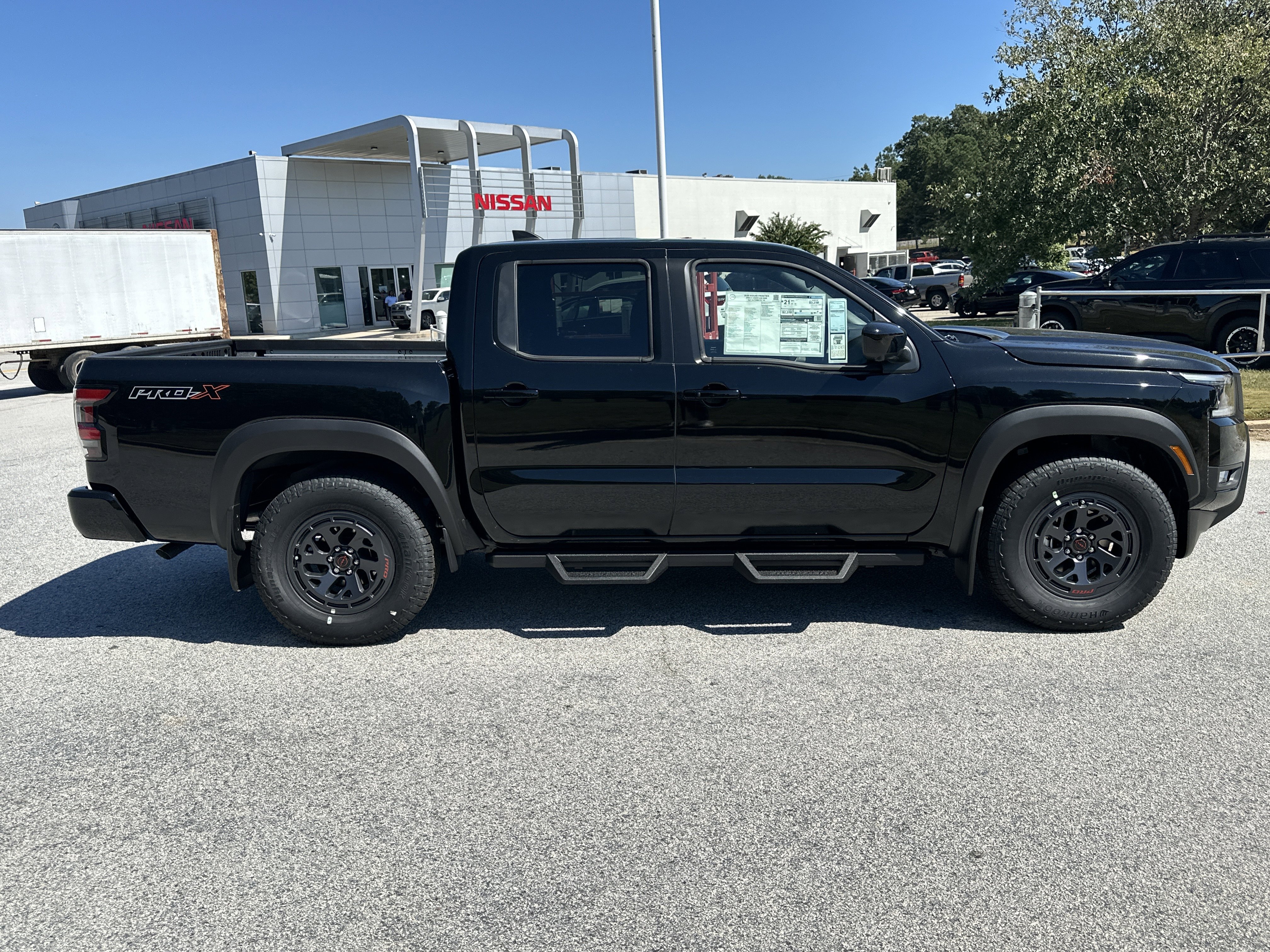 New 2026 Nissan Frontier Pro-X image 4