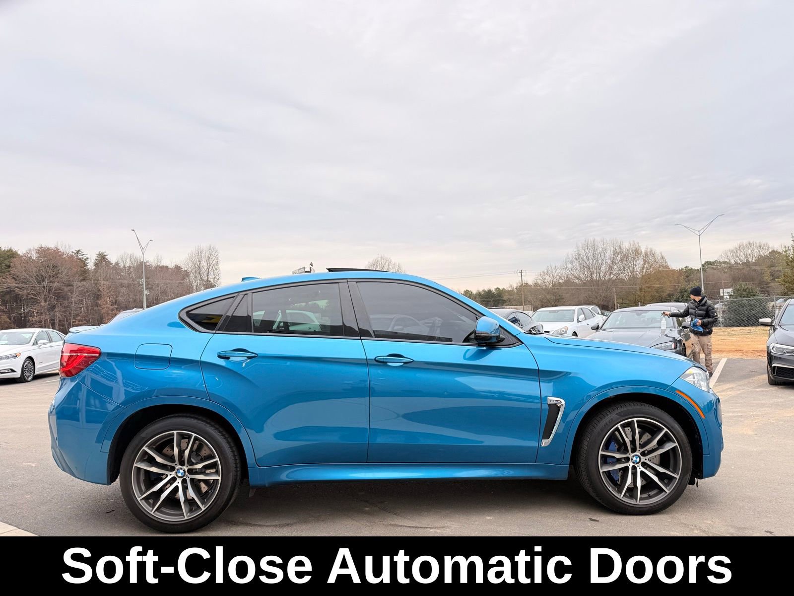 Used 2016 BMW X6 M image 8