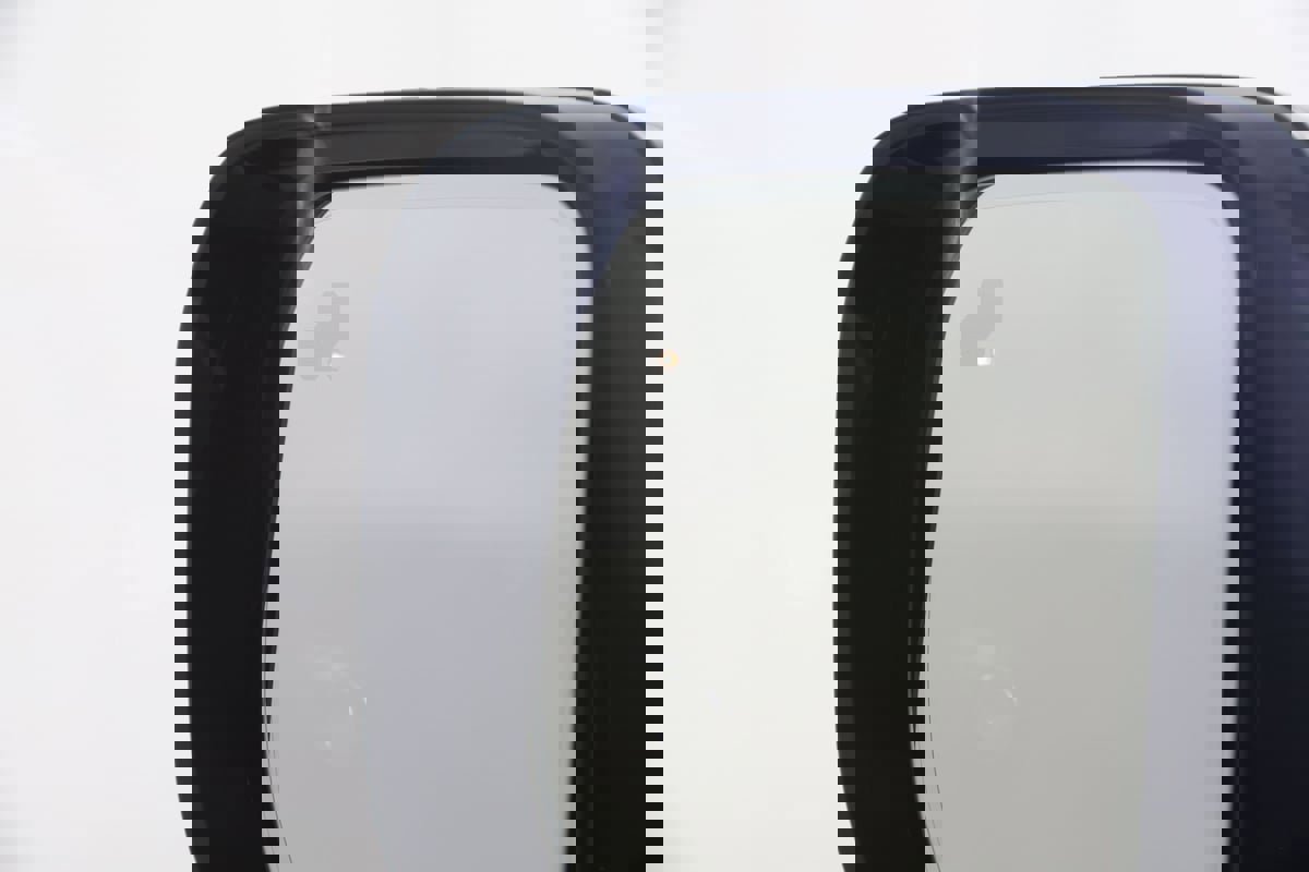 Used 2023 Land Rover Defender 110 SE image 29