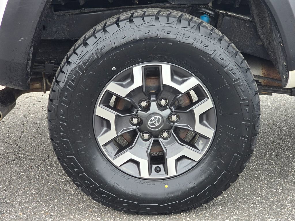 Used 2021 Toyota Tacoma TRD Off-Road w/ TRD Premium Off Road Package image 12