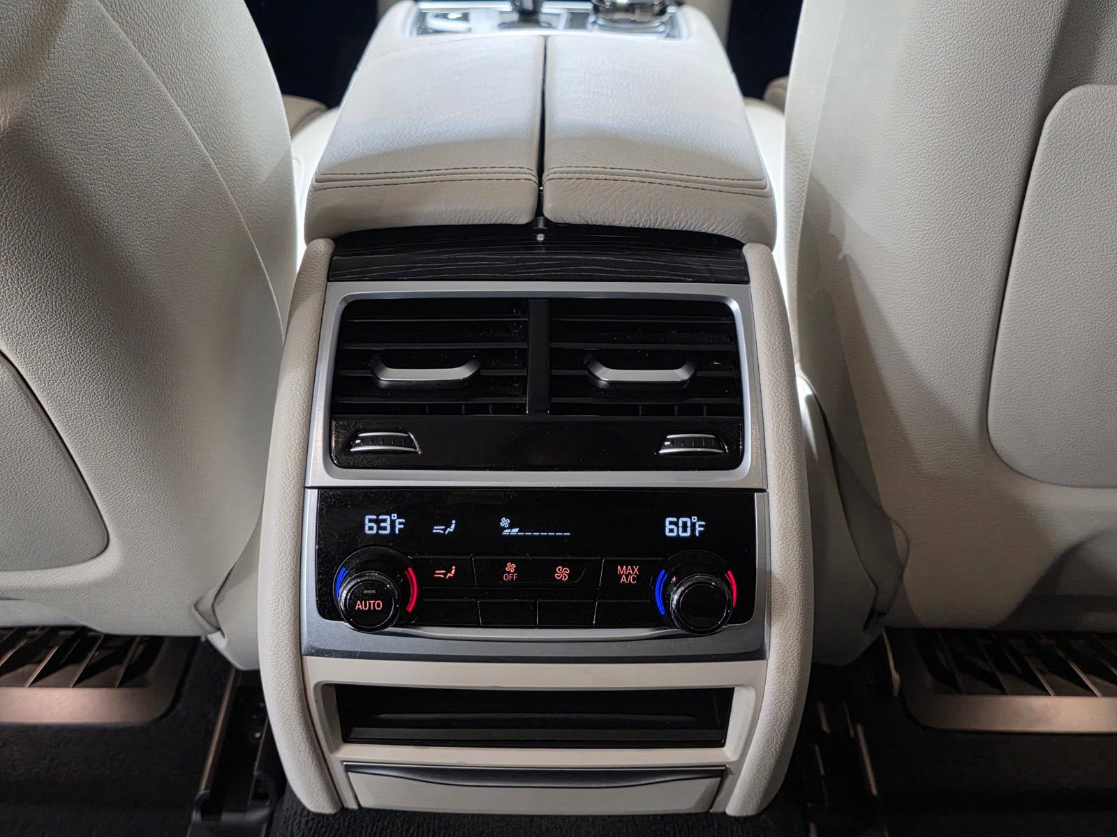 Used 2020 BMW 745e xDrive image 16