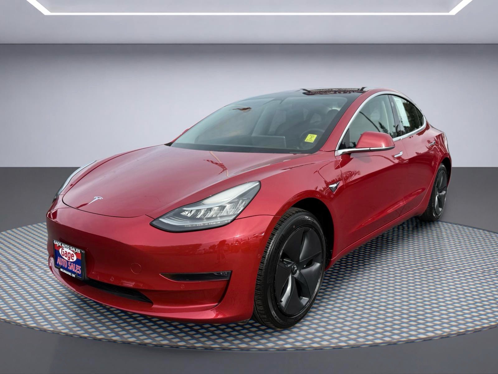 Used 2018 Tesla Model 3 Mid Range RWD image 2