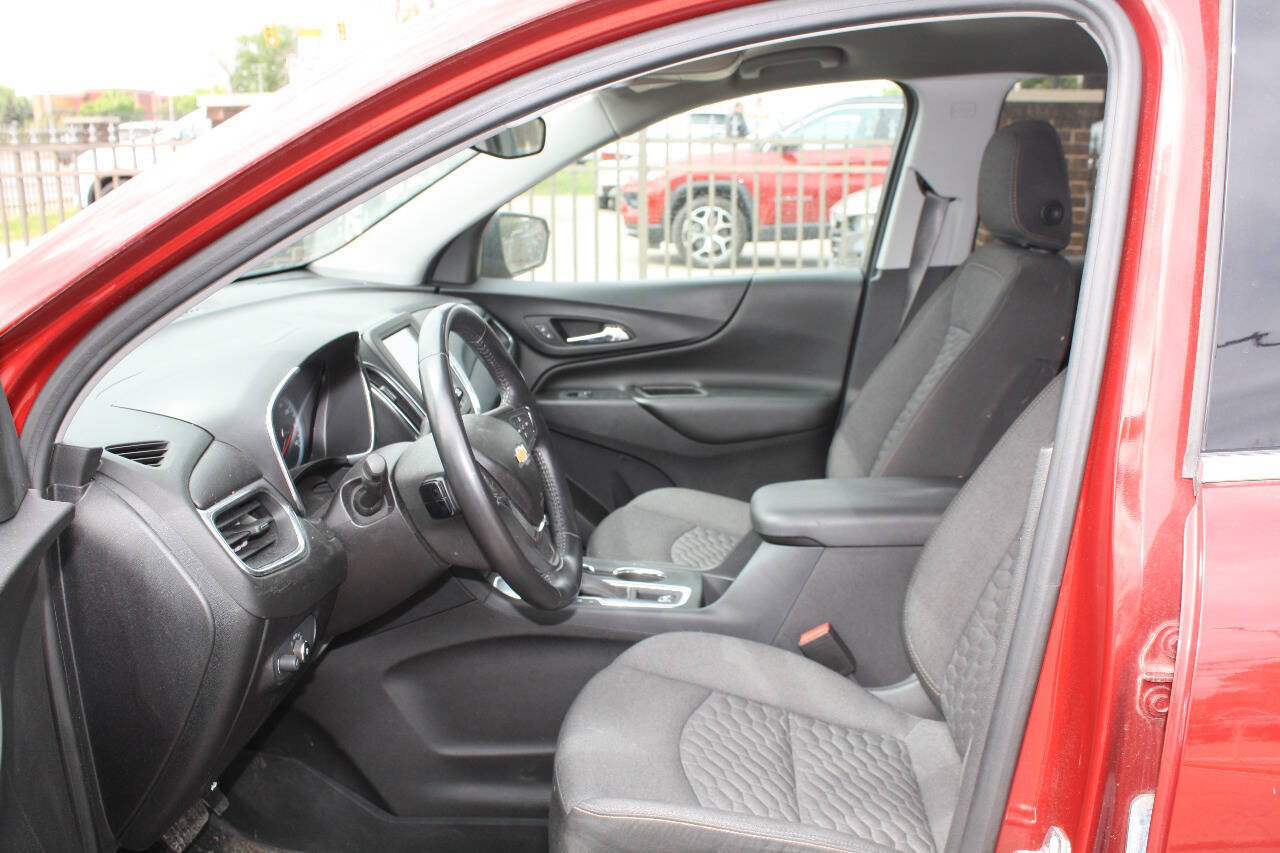 Used 2018 Chevrolet Equinox LT FWD image 6