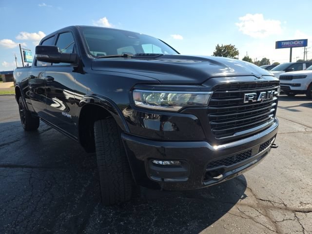 Used 2025 RAM 1500 Laramie w/ Advanced Safety Group II AWD/4WD image 11