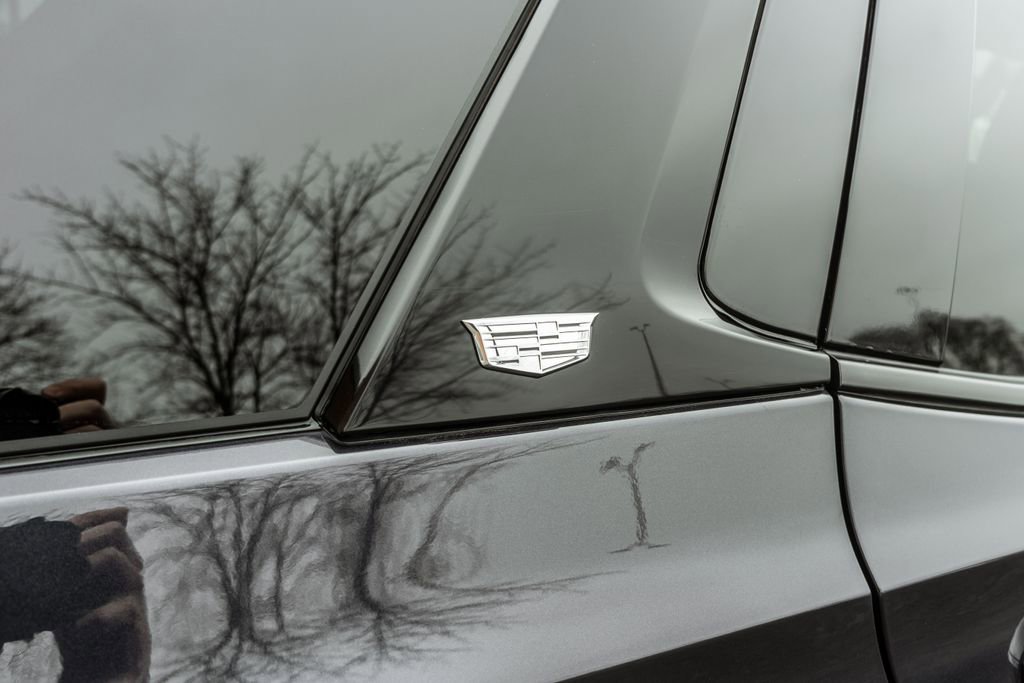 Used 2022 Cadillac Escalade Sport w/ Touring Package image 39