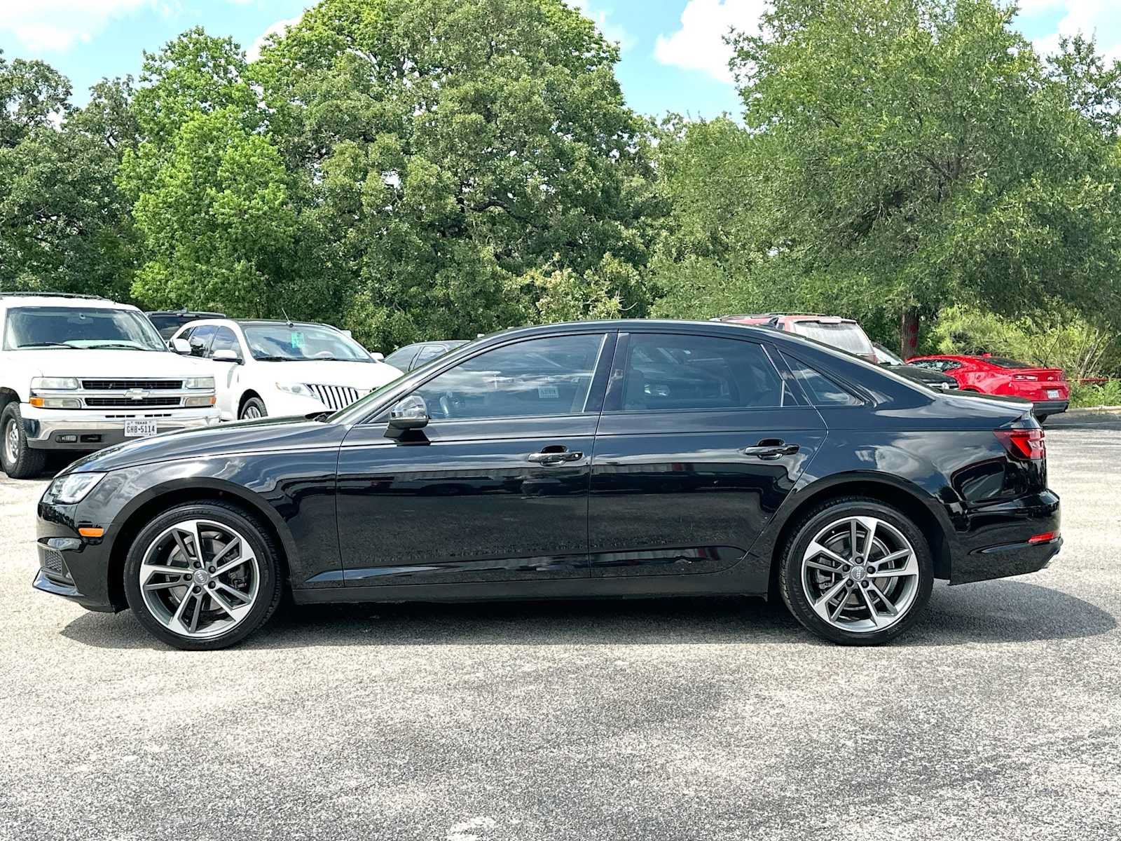 Used 2019 Audi A4 2.0T Premium FWD image 12