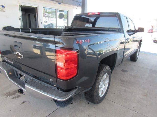 Used 2018 Chevrolet Silverado 1500 LT AWD/4WD image 18