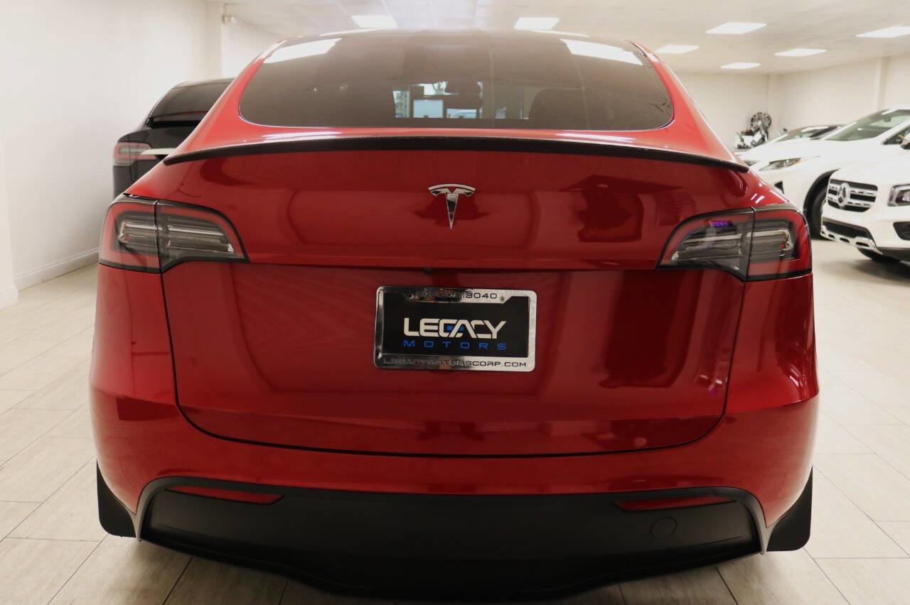 Used 2023 Tesla Model Y Performance image 6