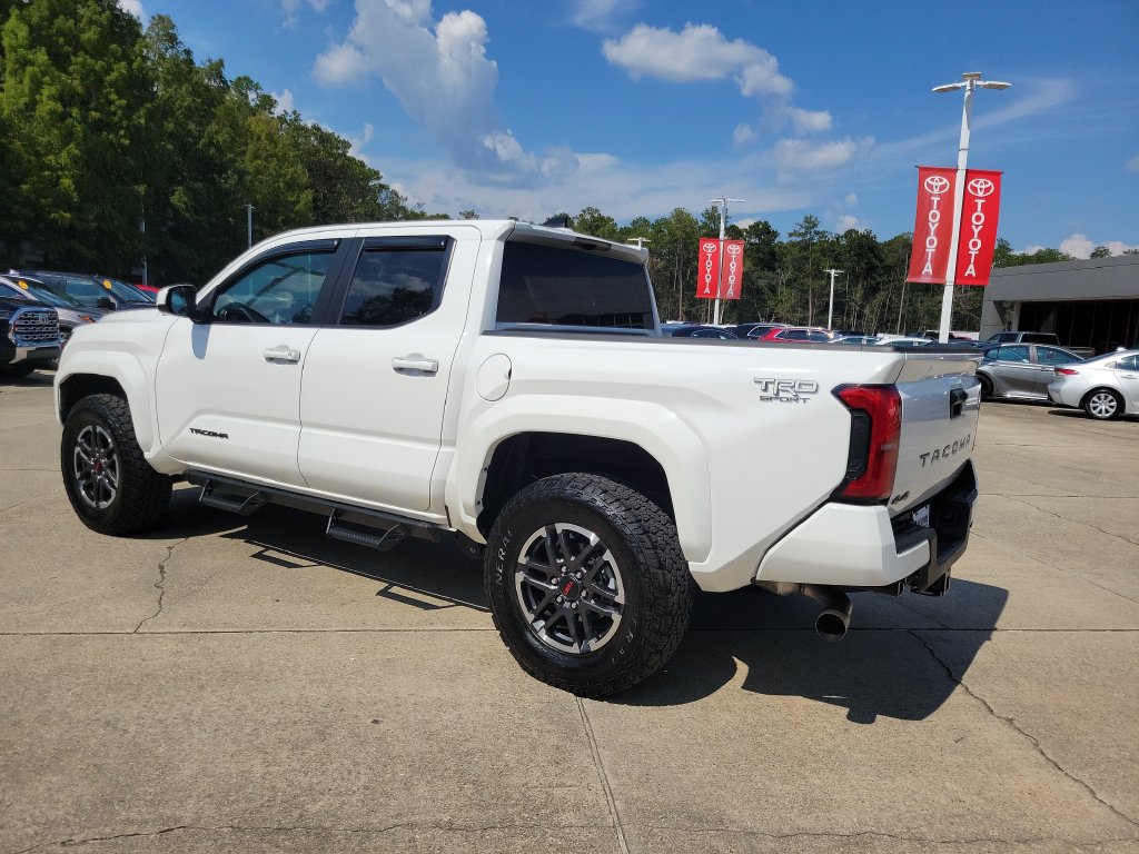 Certified 2024 Toyota Tacoma TRD Sport AWD/4WD image 3