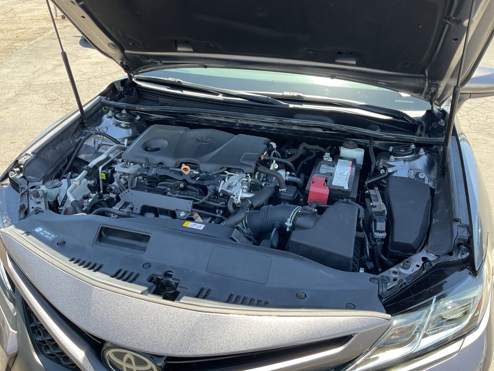 Used 2020 Toyota Camry SE w/ Carpet Mat Package FWD image 23