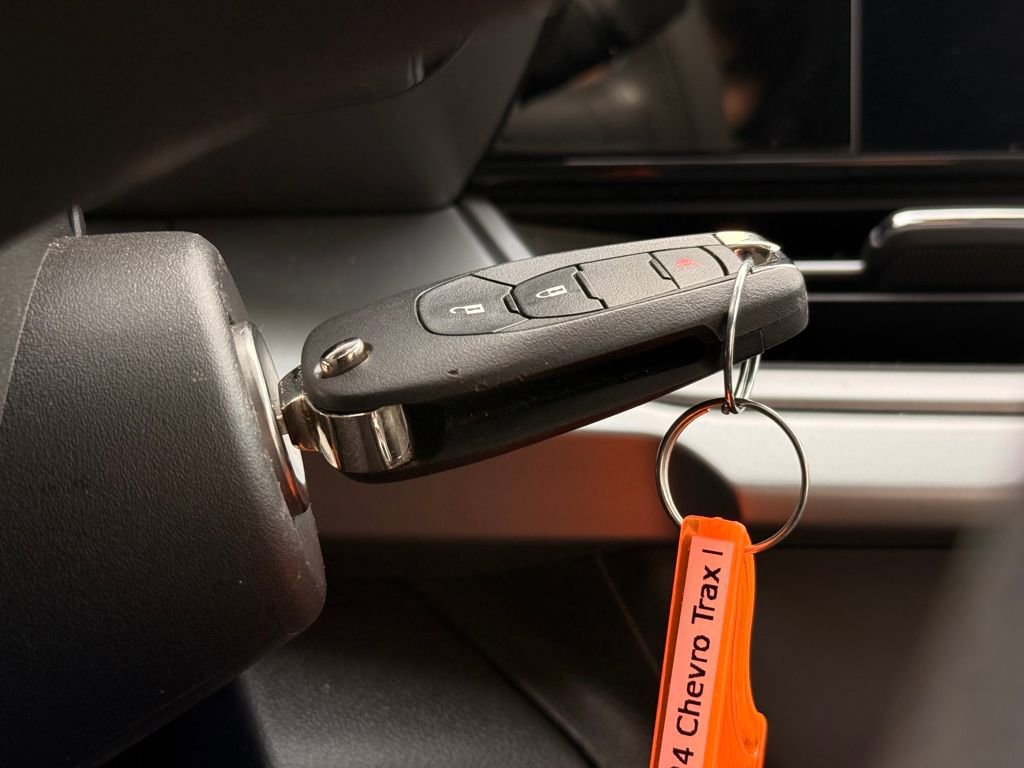 Used 2024 Chevrolet Trax LS image 36
