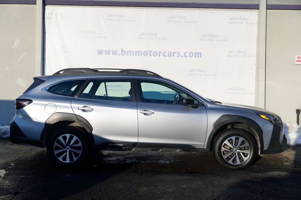 Used 2023 Subaru Outback 2.5i image 7
