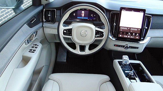 New 2026 Volvo XC90 B6 Ultra image 5