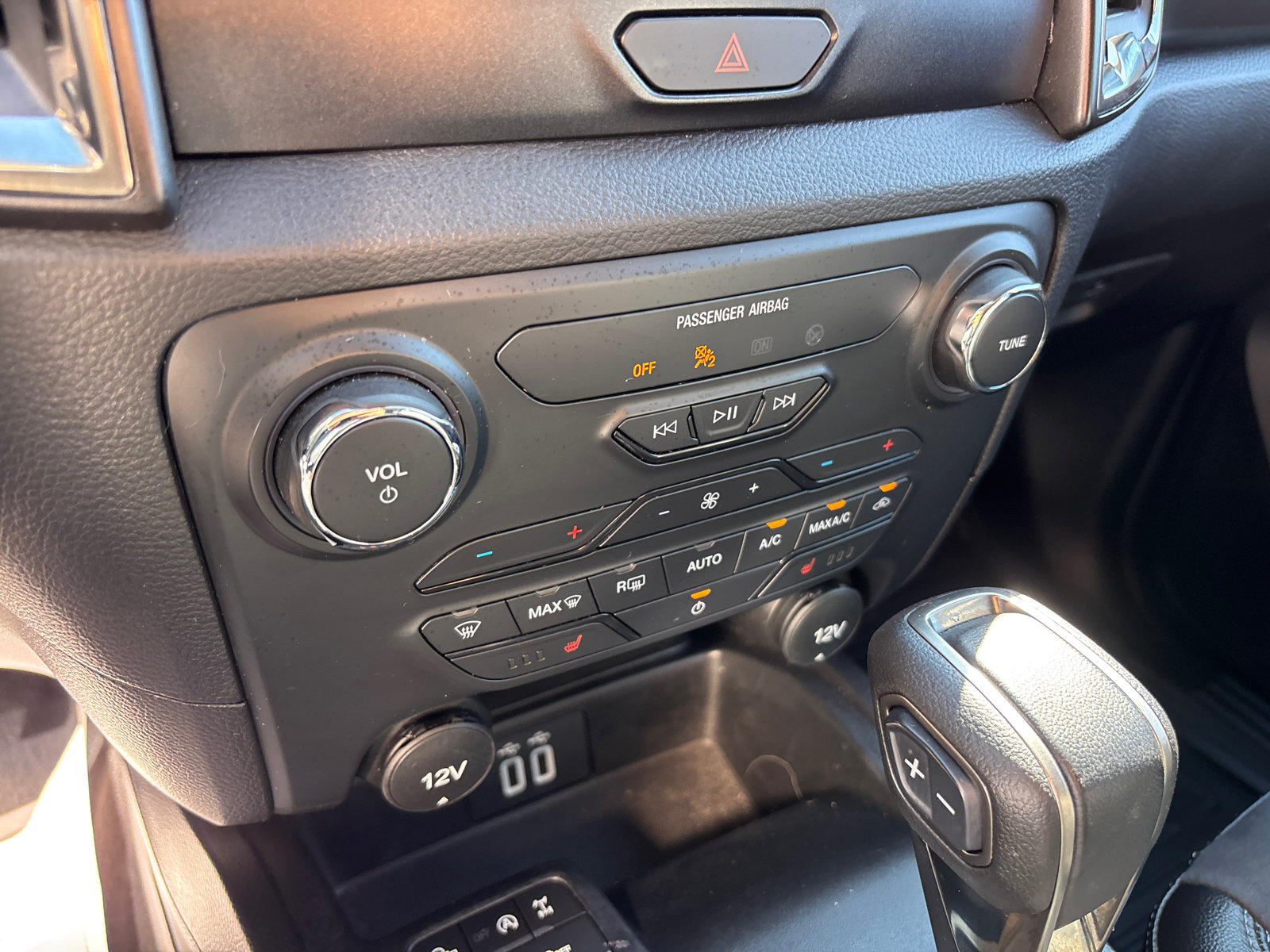 Used 2022 Ford Ranger Lariat w/ Tremor Off-Road Package AWD/4WD image 21