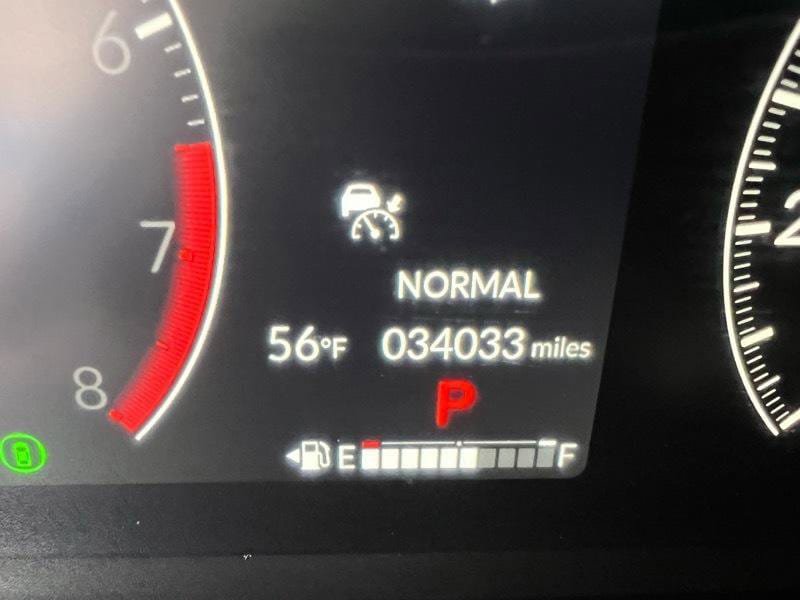 Used 2024 Honda Pilot Touring image 29