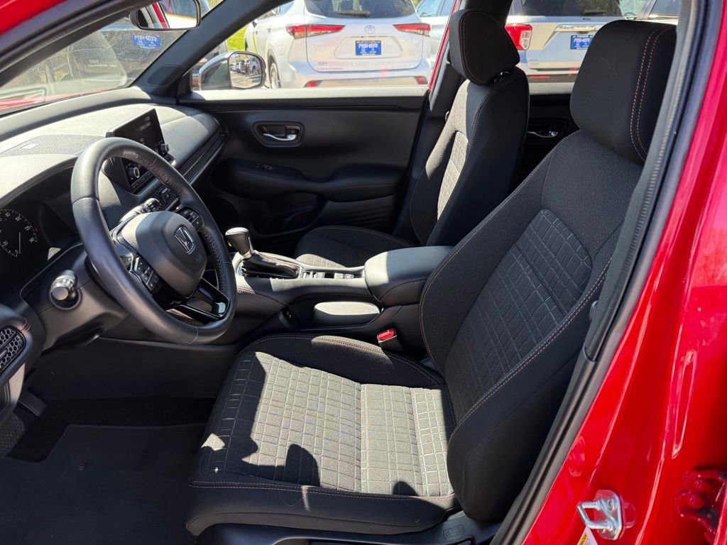 Used 2024 Honda HR-V Sport image 12
