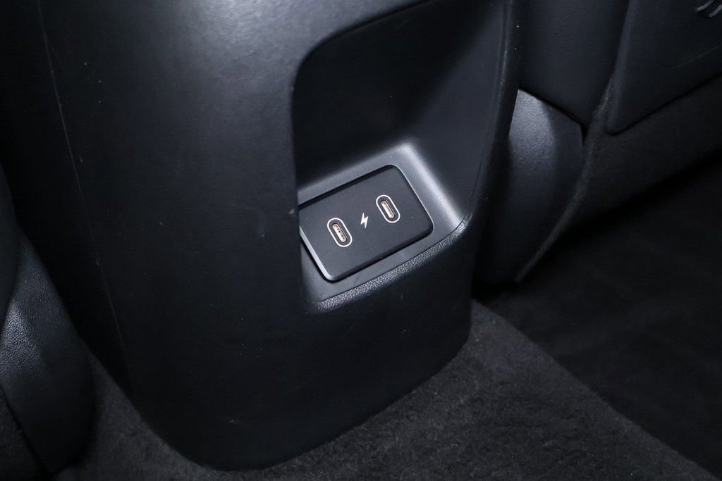 Used 2024 Hyundai Elantra Limited image 17