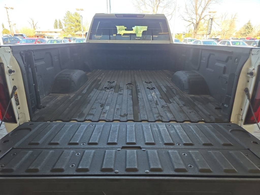 Used 2024 GMC Sierra 3500 SLT image 18