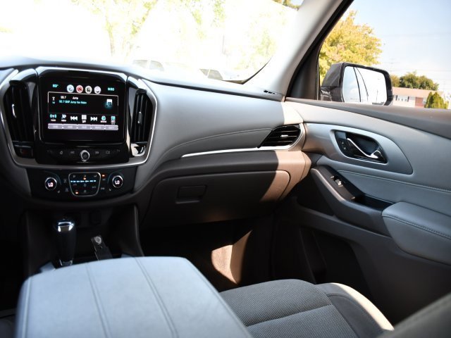 Used 2019 Chevrolet Traverse LT image 25