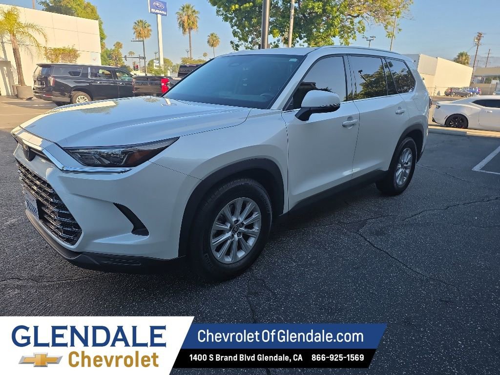 Used 2026 Toyota Grand Highlander FWD image 3