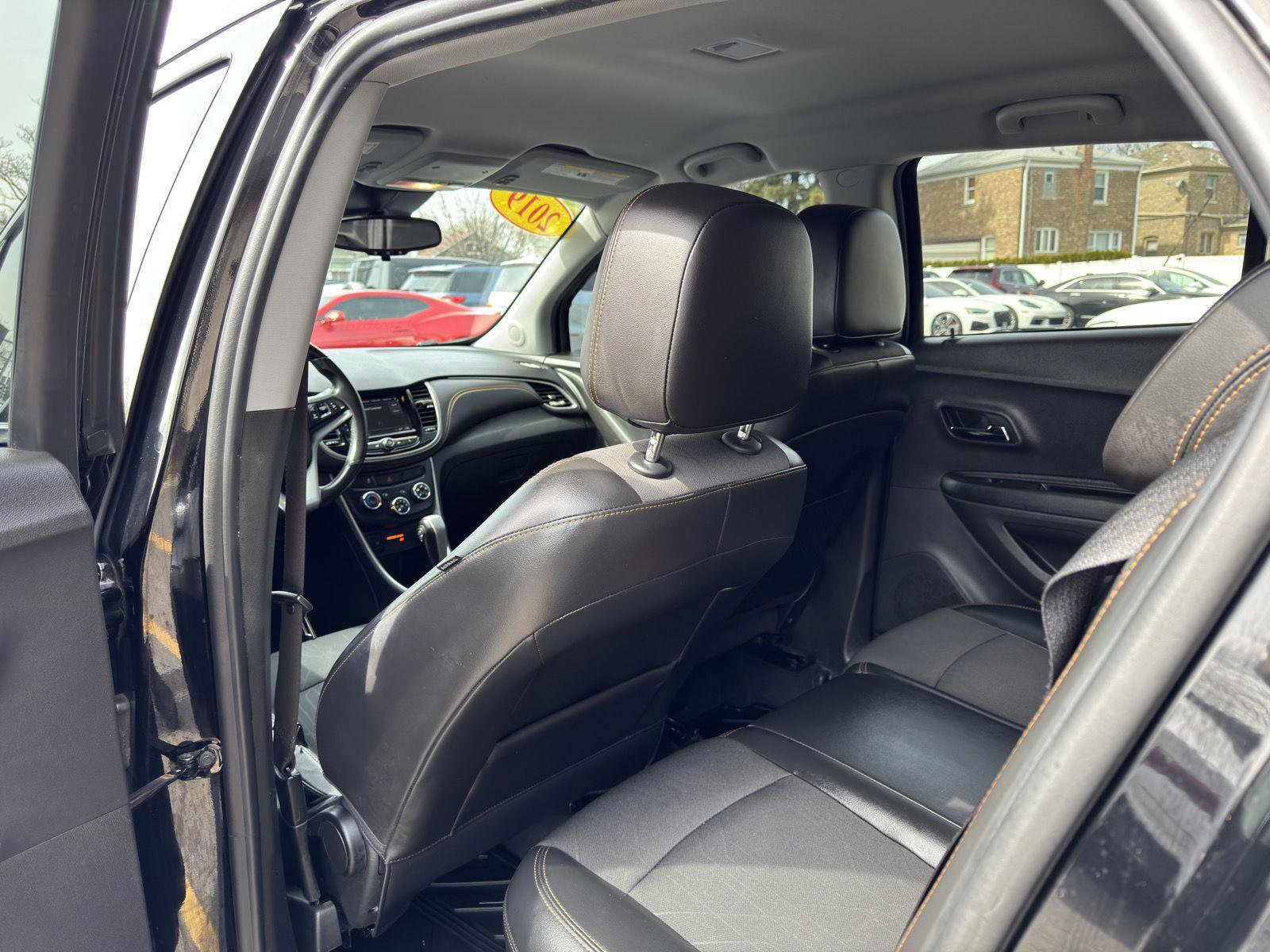 Used 2019 Chevrolet Trax LT w/ LT Convenience Package AWD/4WD image 26