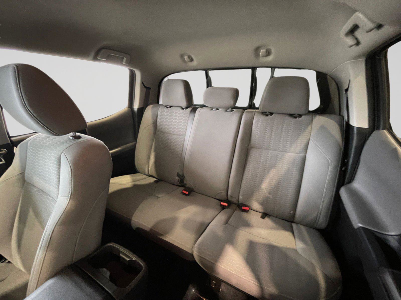 Used 2019 Toyota Tacoma SR5 image 16